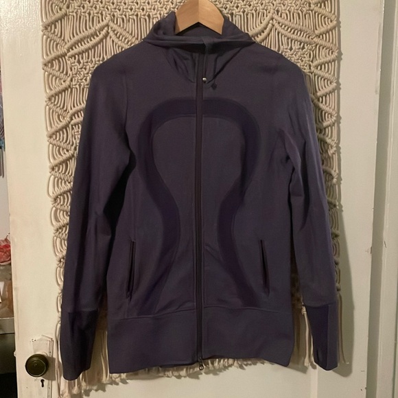 Lululemon Stride jacket, great condition, size 6. - Picture 1 of 6